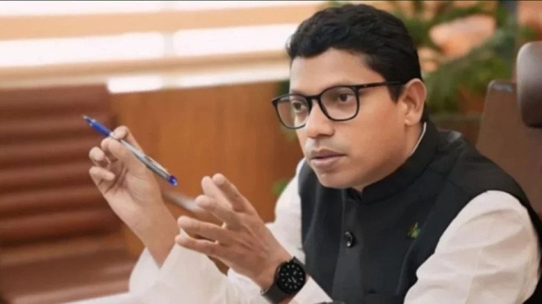 ‘সরকার ইন্টারনেট বন্ধ করেনি, ইন্টারনেট বন্ধ হয়ে গেছে’