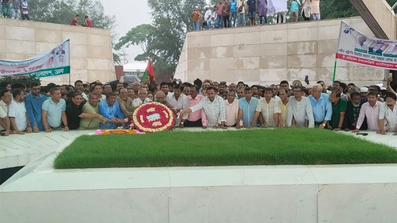 শহীদ জিয়া ও খালেদা জিয়ার সমাধিতে স্থায়ী কমিটির নতুন চার সদস্