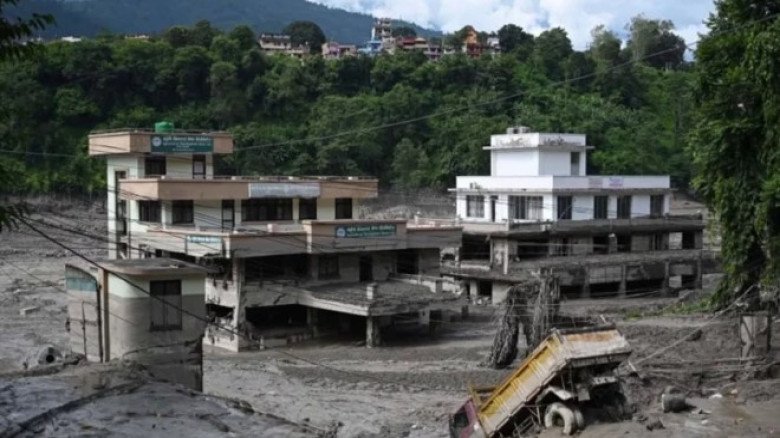 বন্যায় নেপালের মৃতের সংখ্যা বেড়ে ৩৩২